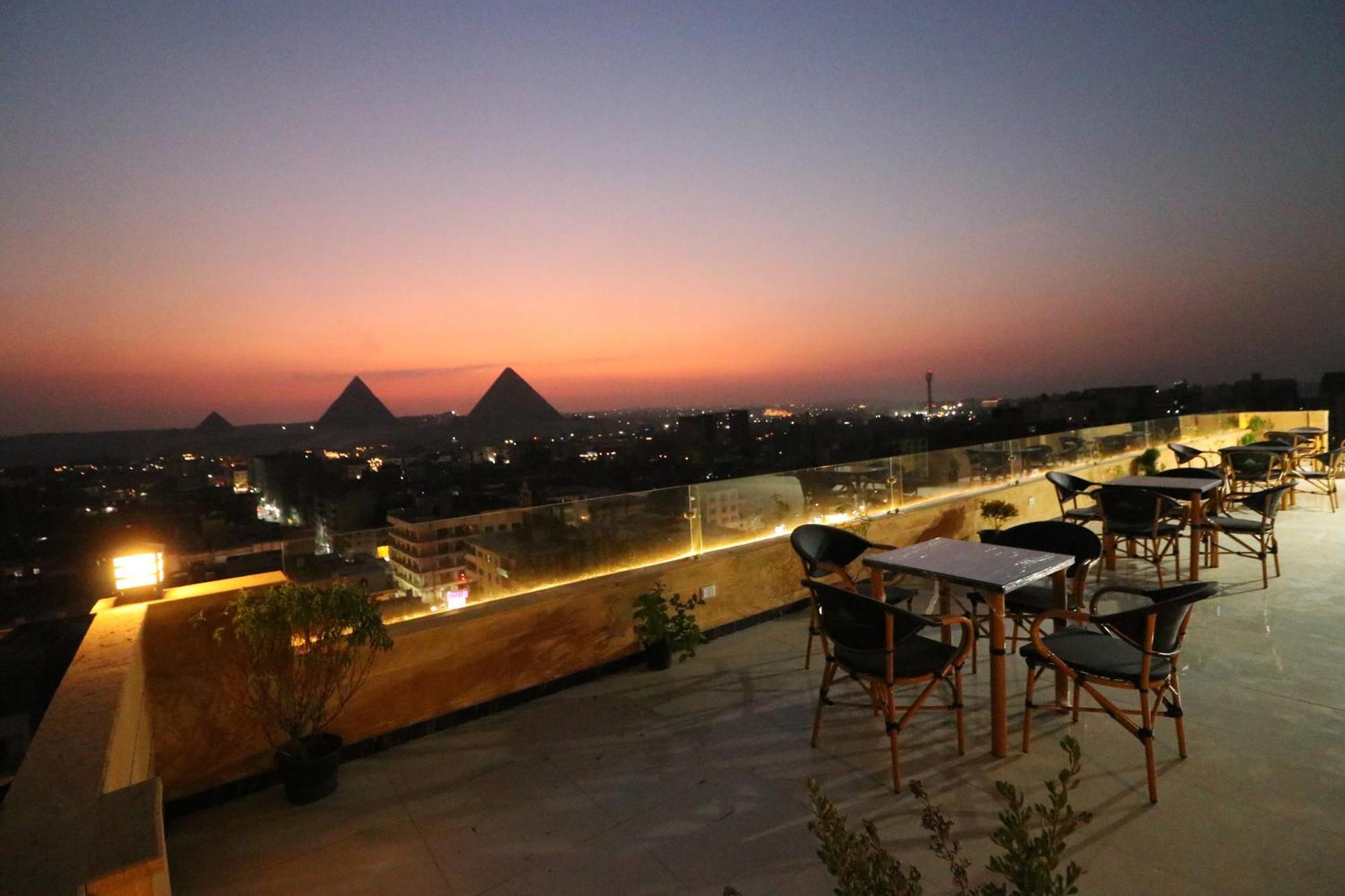 Pyramids Skyline Hotel Cairo Kafrat al Jabal Bagian luar foto